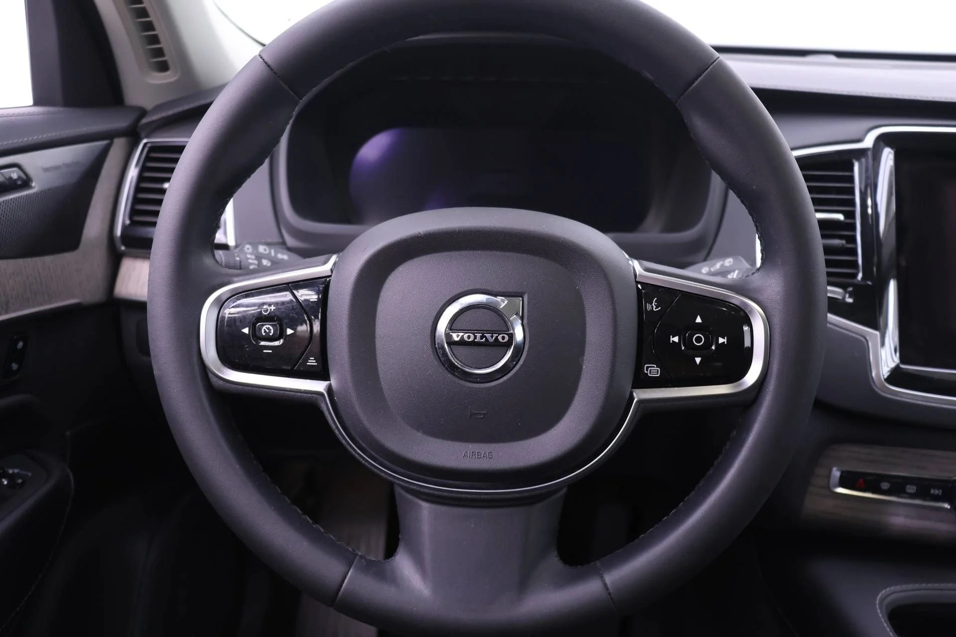 Certified Used 2023 Black Volvo Ultimate image 18