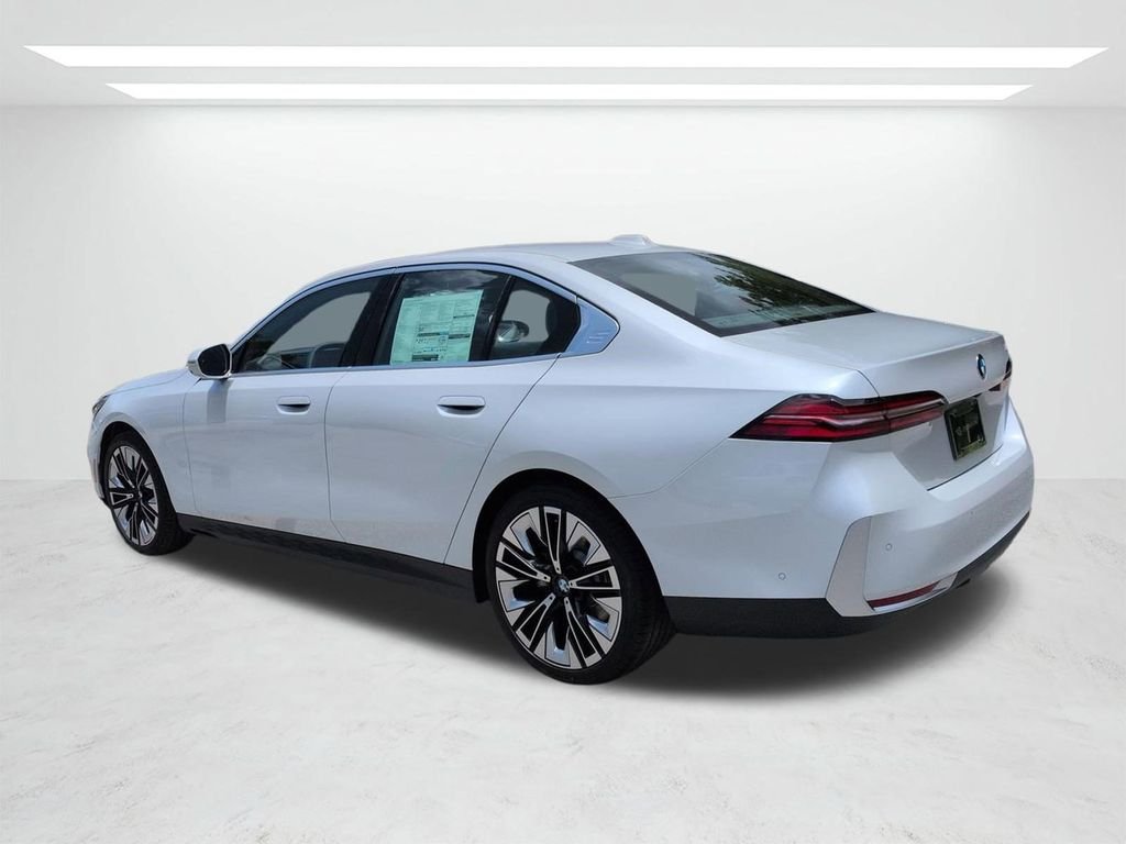 New 2027 Mineral White Metallic BMW 530i image 6