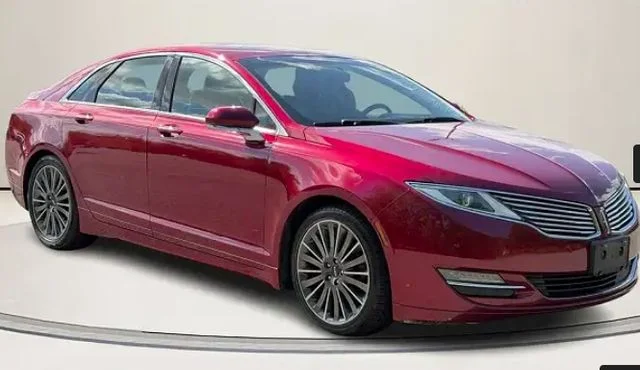 2013 Lincoln MKZ Hybrid's photo