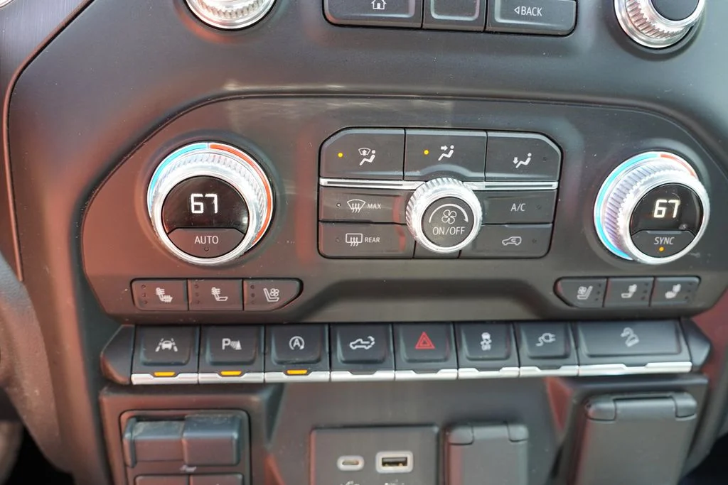 Used 2020 Onyx Black GMC AT4 image 32