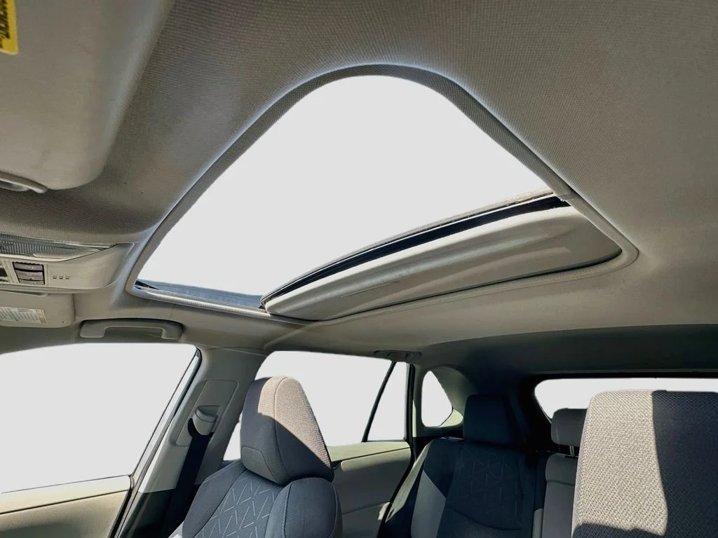 Used 2022 Silver Toyota XLE image 20
