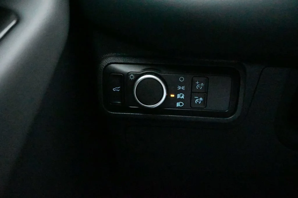 New 2027 Carbonized Gray Metallic Ford Active image 39
