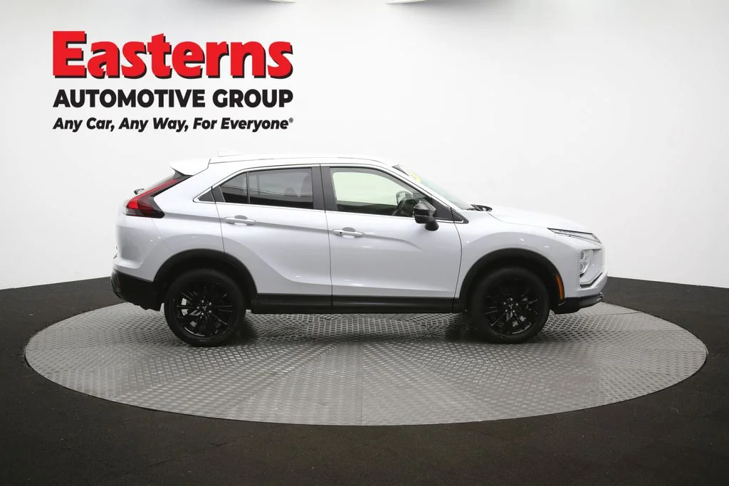 Used 2024 White Mitsubishi LE image 43