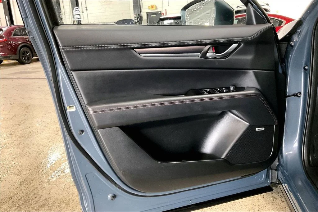 Used 2025 Gray Mazda 2.5 S Carbon Edition image 23