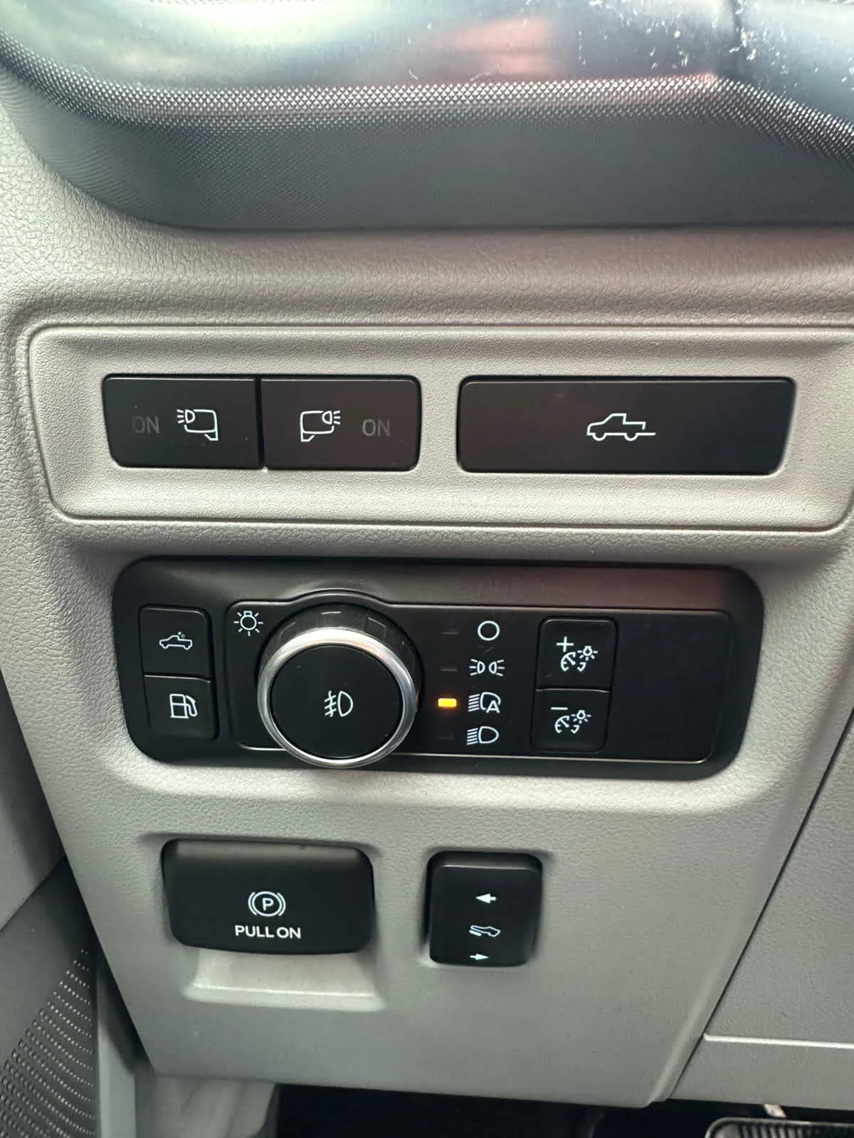 Used 2021 Smoked Quartz Metallic Tinted Clearcoat Ford Limited image 20