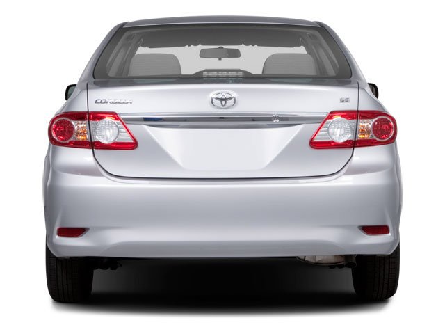 Used 2012  Toyota LE image 5