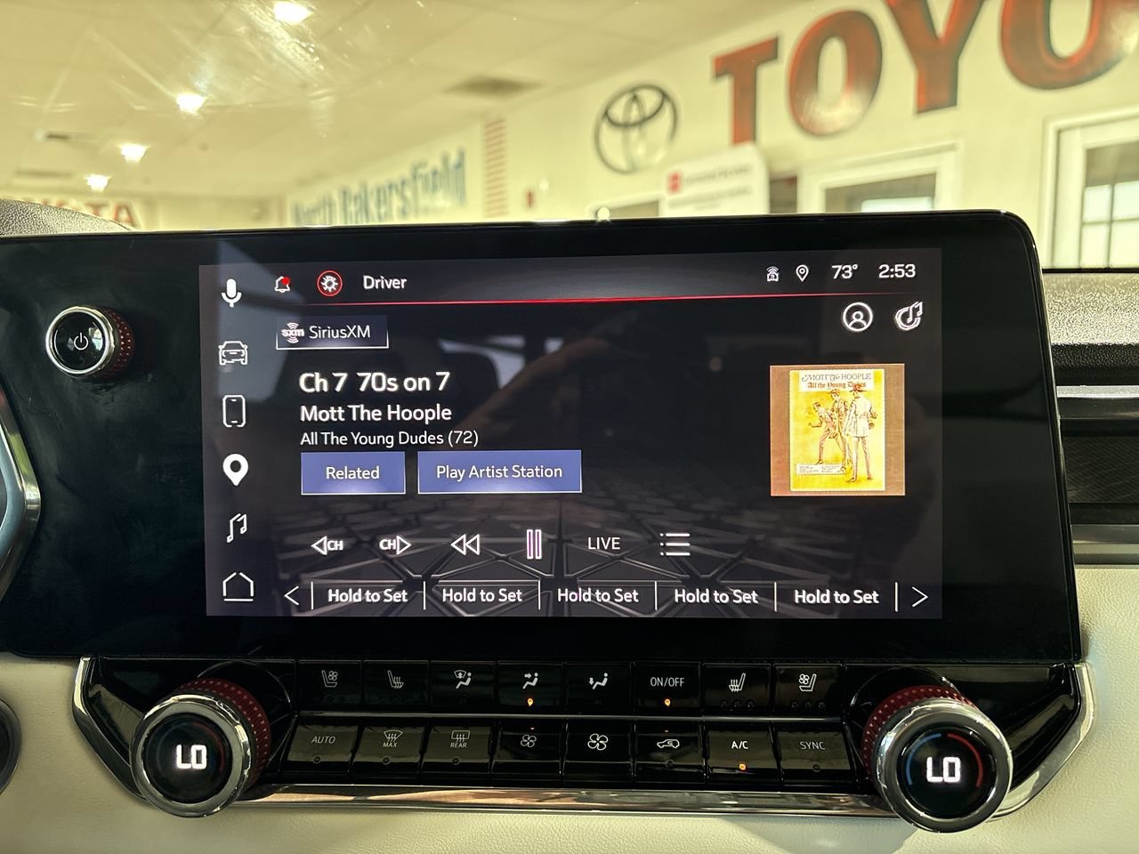Used 2023 Onyx Black GMC 4WD AT4X image 17