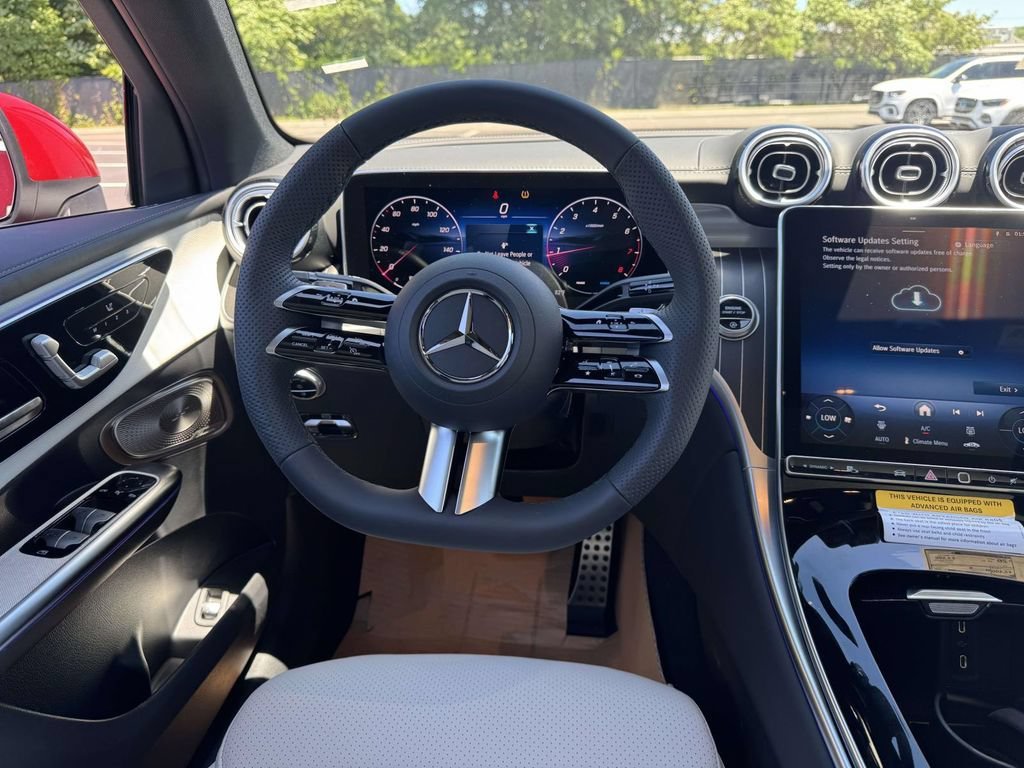 New 2026 MANUFAKTUR Patagonia Red Metallic Mercedes-Benz GLC 300 image 20