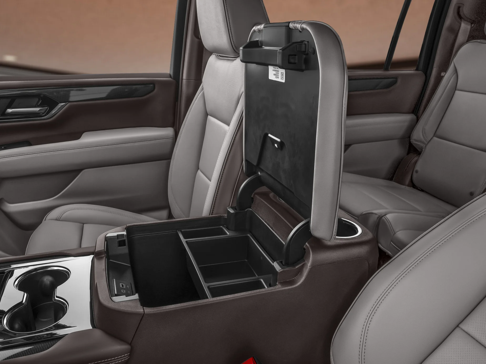 New 2026 Grey GMC 4WD 4dr Elevation image 10