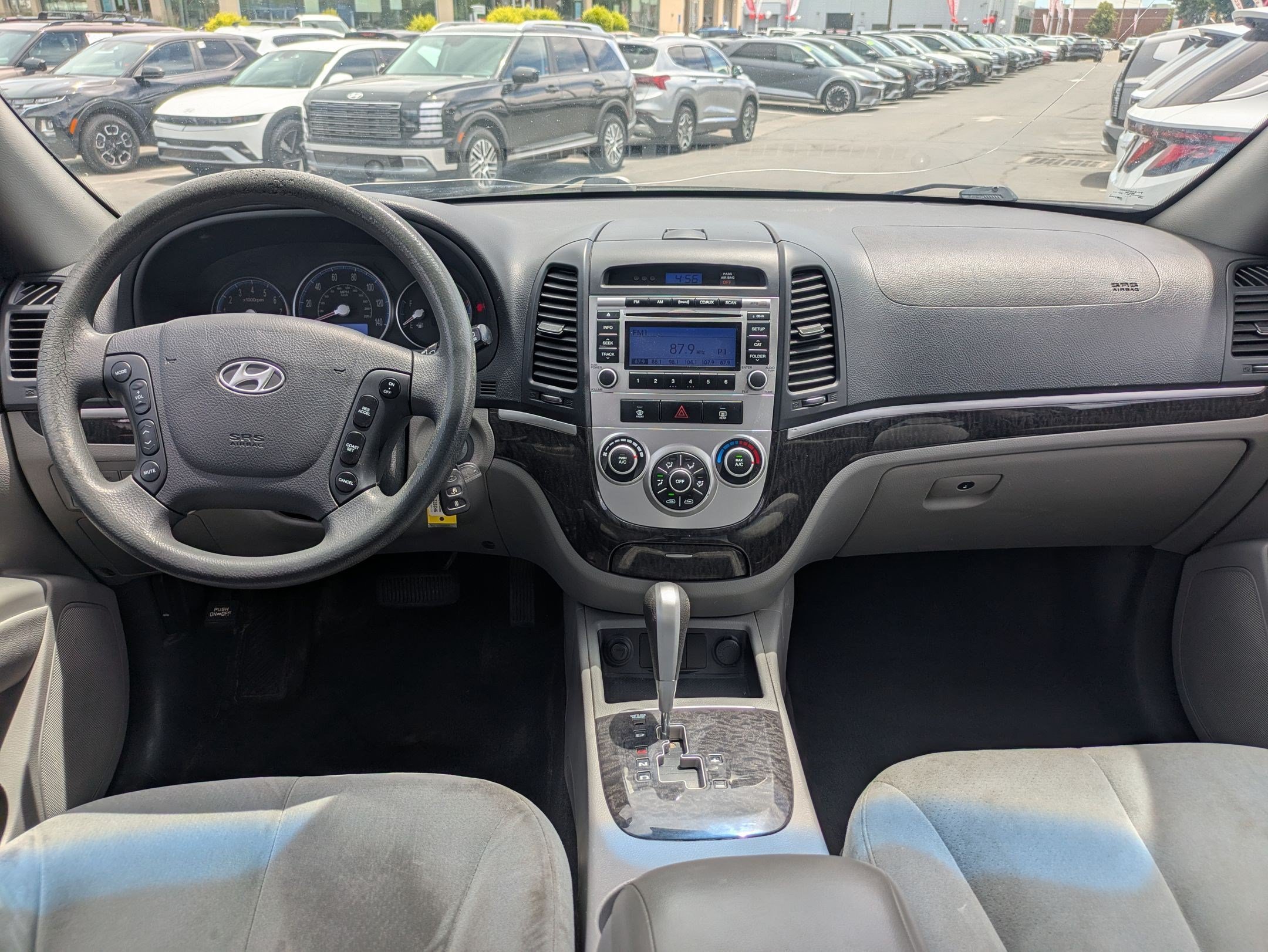 2009 Hyundai Santa Fe GLS - Photo 23