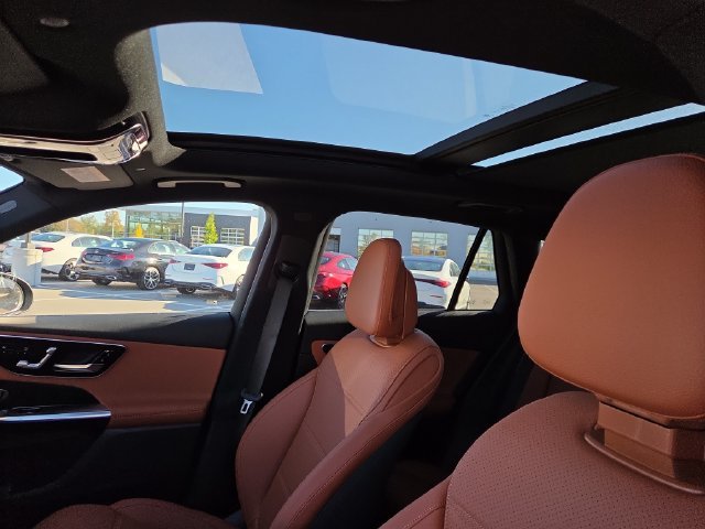 New 2027 Graphite Grey Metallic Mercedes-Benz GLC300 image 25