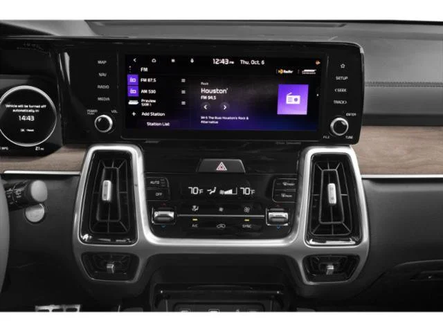 Used 2022 Aruba Green Kia X-Line SX Prestige image 13