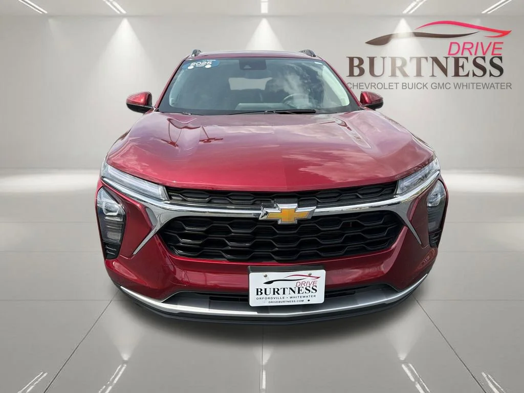 Certified Used 2025 Crimson Metallic Chevrolet LT image 3