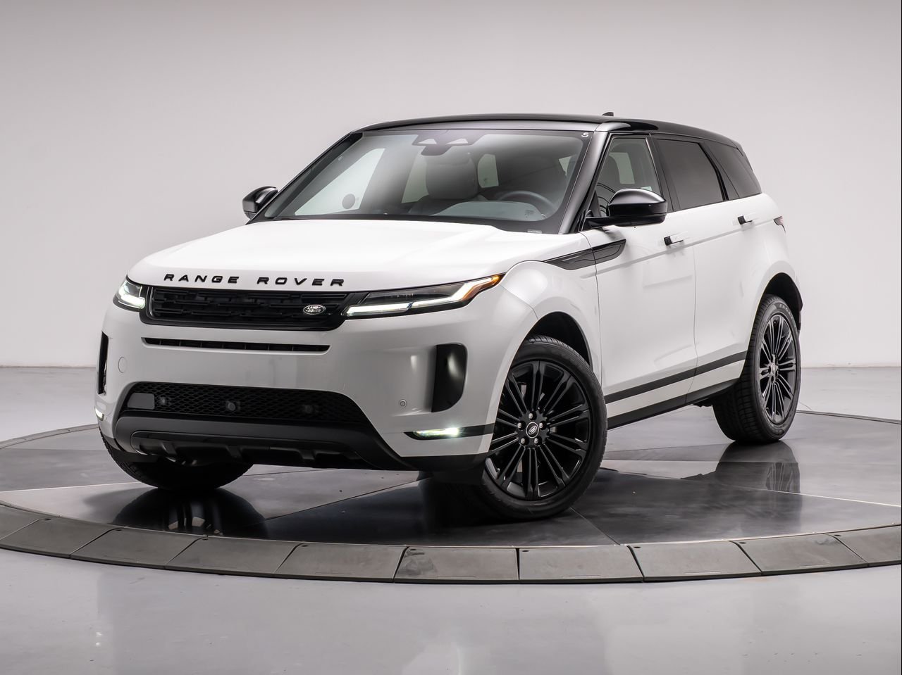 2026 Land Rover Range Rover Evoque
