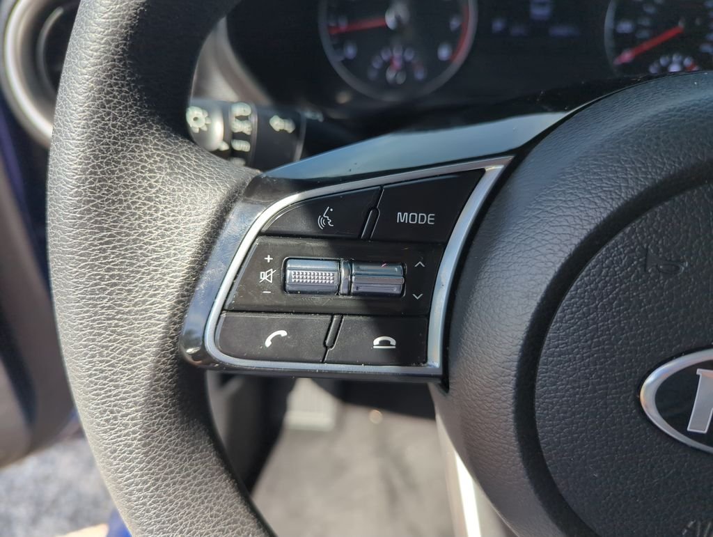 Used 2021 Blue Kia LXS image 22