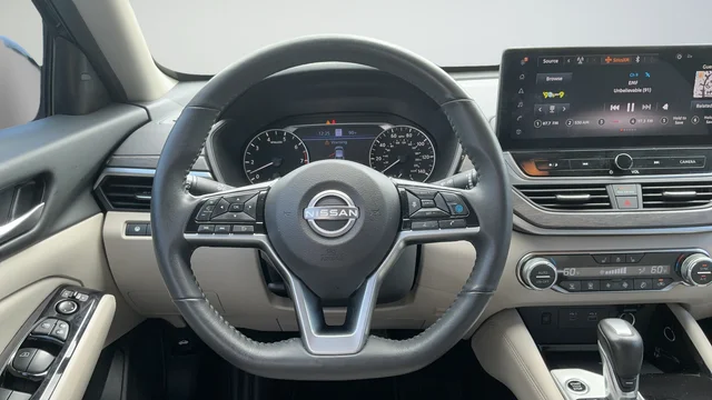Used 2025 Black Nissan 2.5 SL image 10