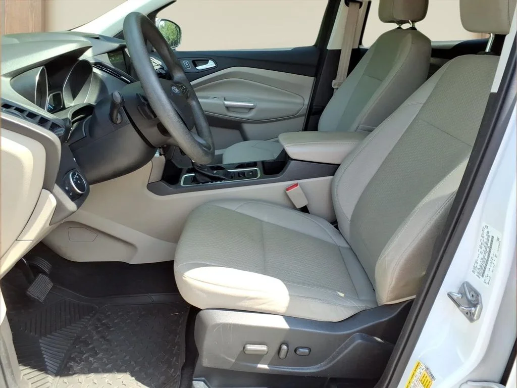 Used 2017 White Ford SE image 16