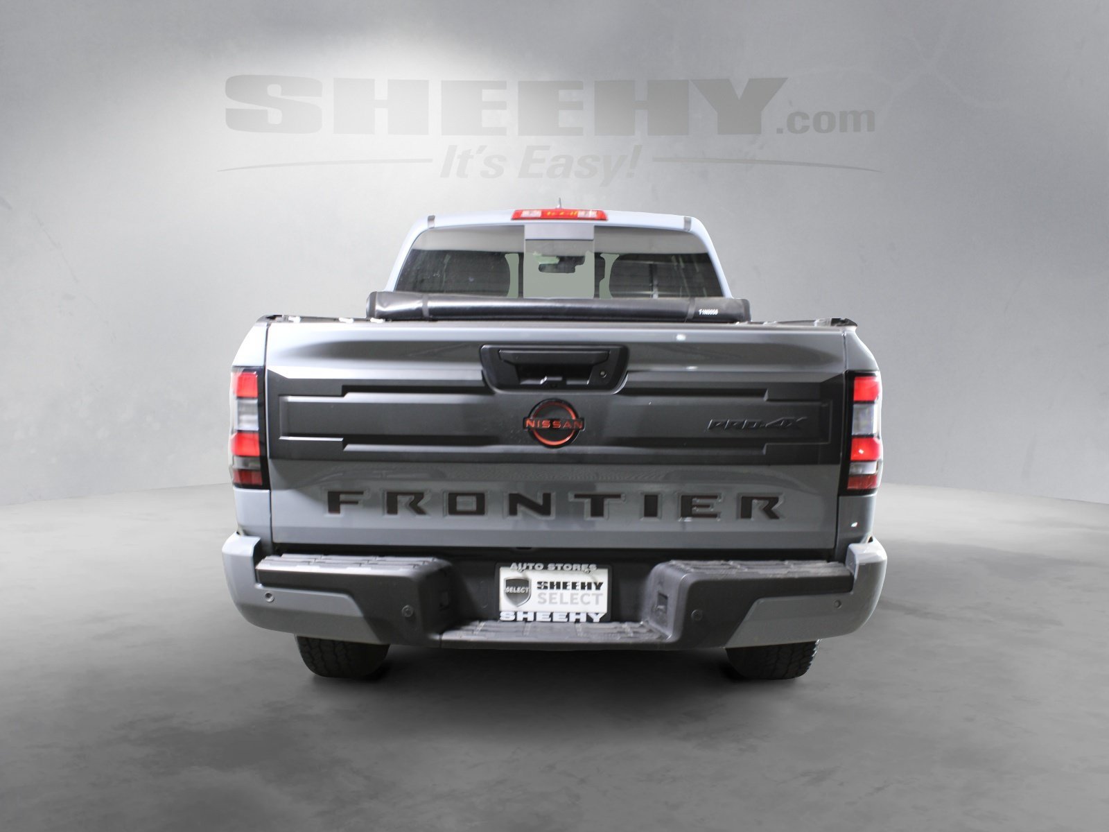 Used 2025 Gray Nissan PRO-4X image 8