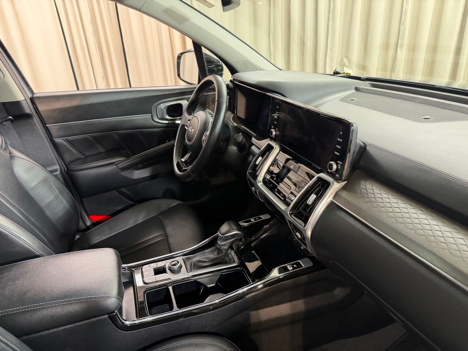 Used 2023 Silver Kia SX image 48