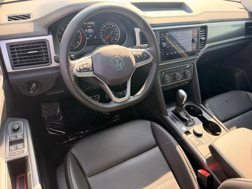 Used 2021 White Volkswagen 3.6L V6 SE w/Technology R-Line image 26