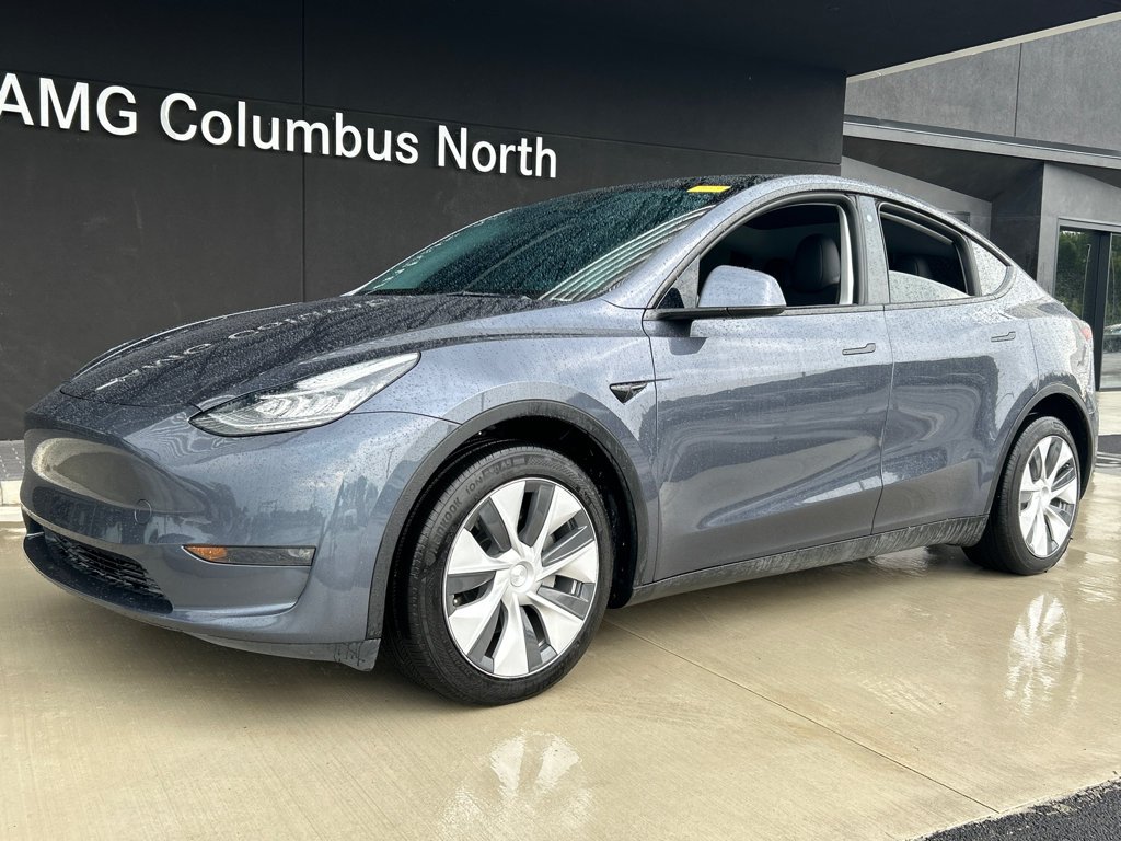 Used 2023  Tesla Long Range image 1
