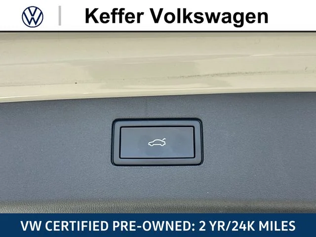 Certified Used 2025 White Volkswagen 2.0T SE image 38