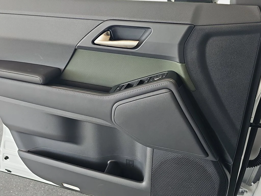 New 2026  Lexus 550 Overtrail image 25