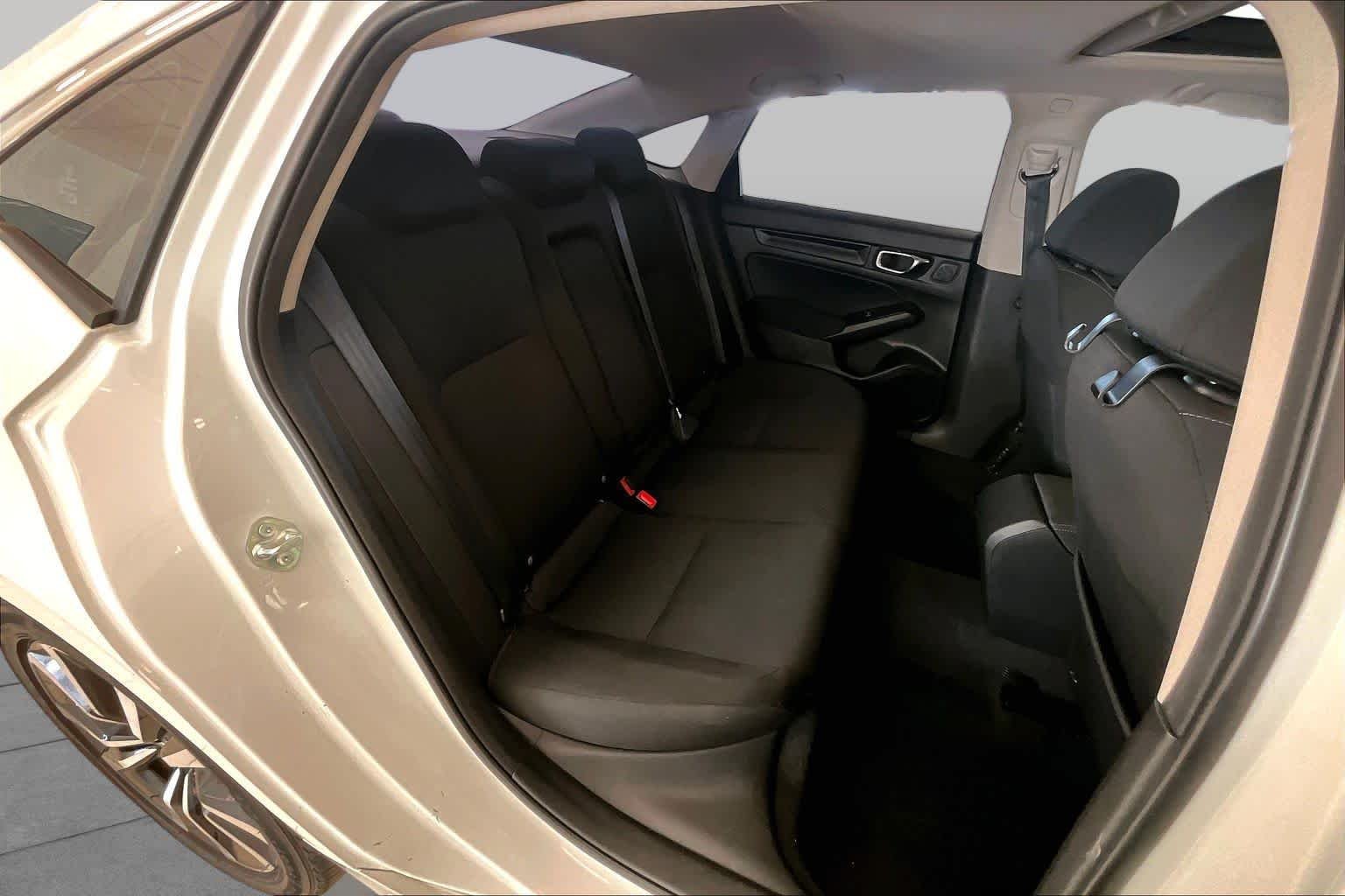 Used 2022 Platinum White Pearl Honda EX image 19