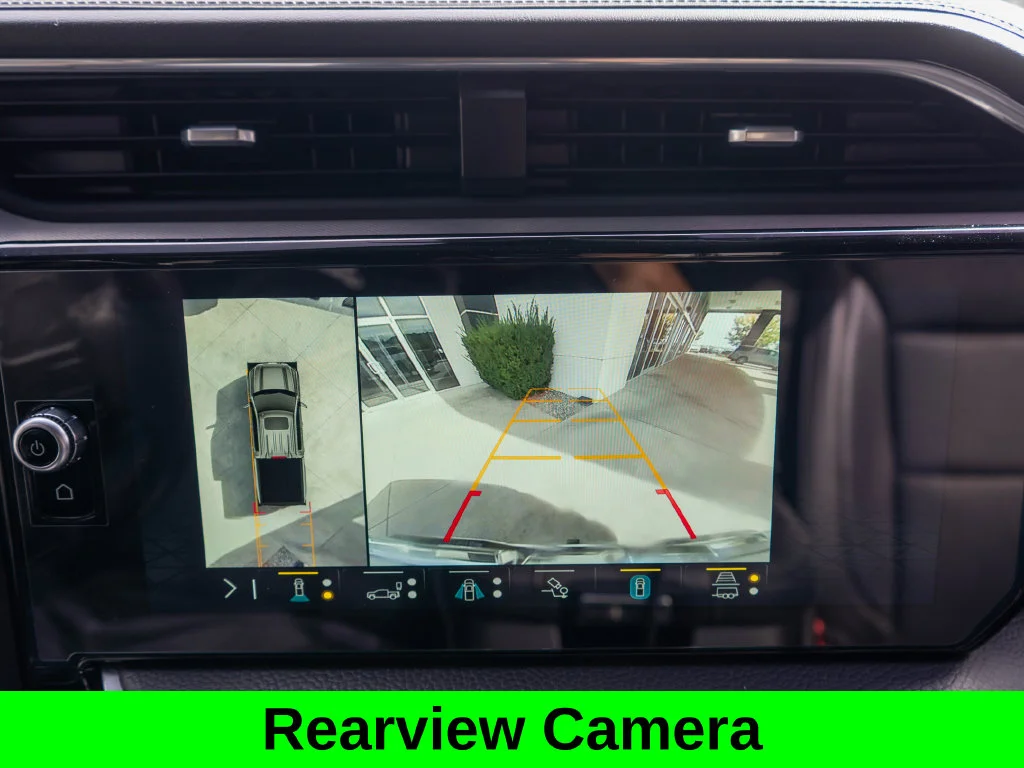 Used 2023 White GMC Denali image 27