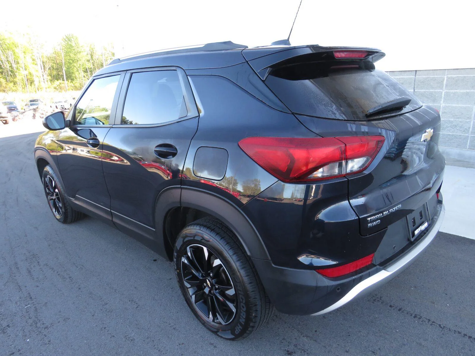 Used 2021 Midnight Blue Metallic Chevrolet LT image 15
