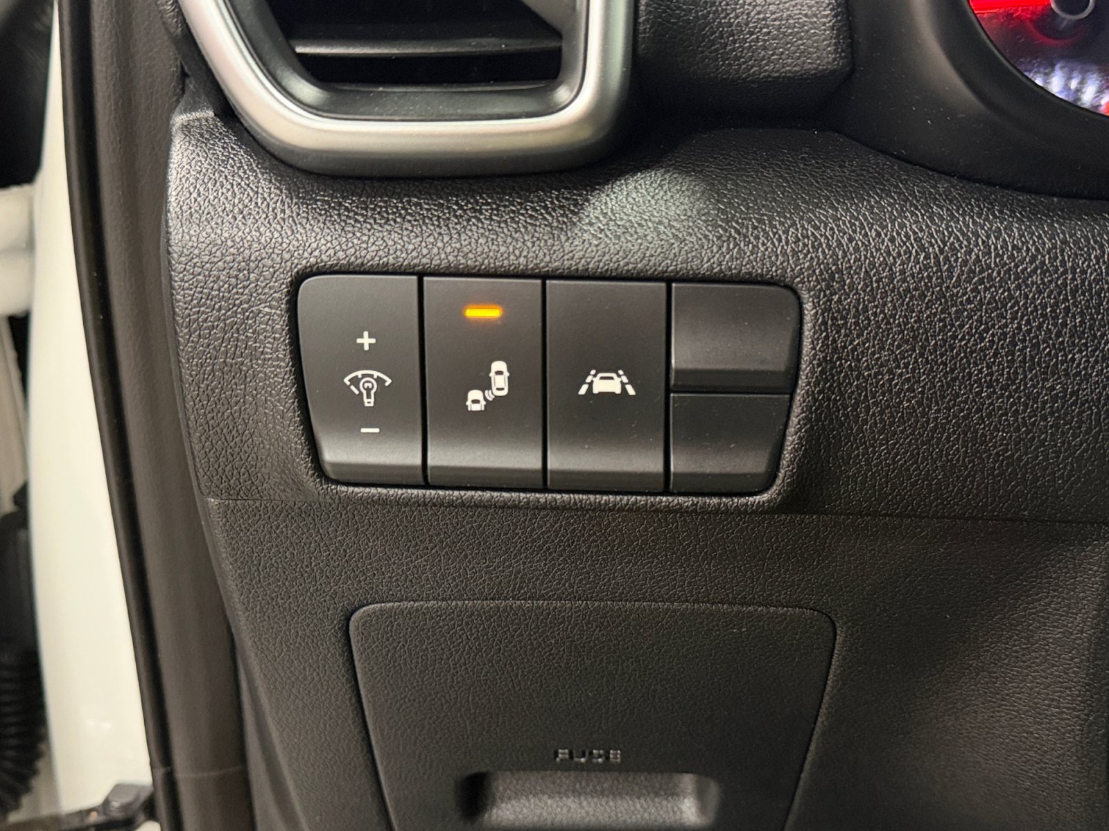 Used 2020 Snow White Pearl Kia S image 17