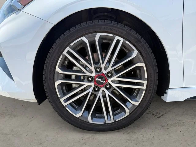 2023 Kia Forte GT - Photo 14