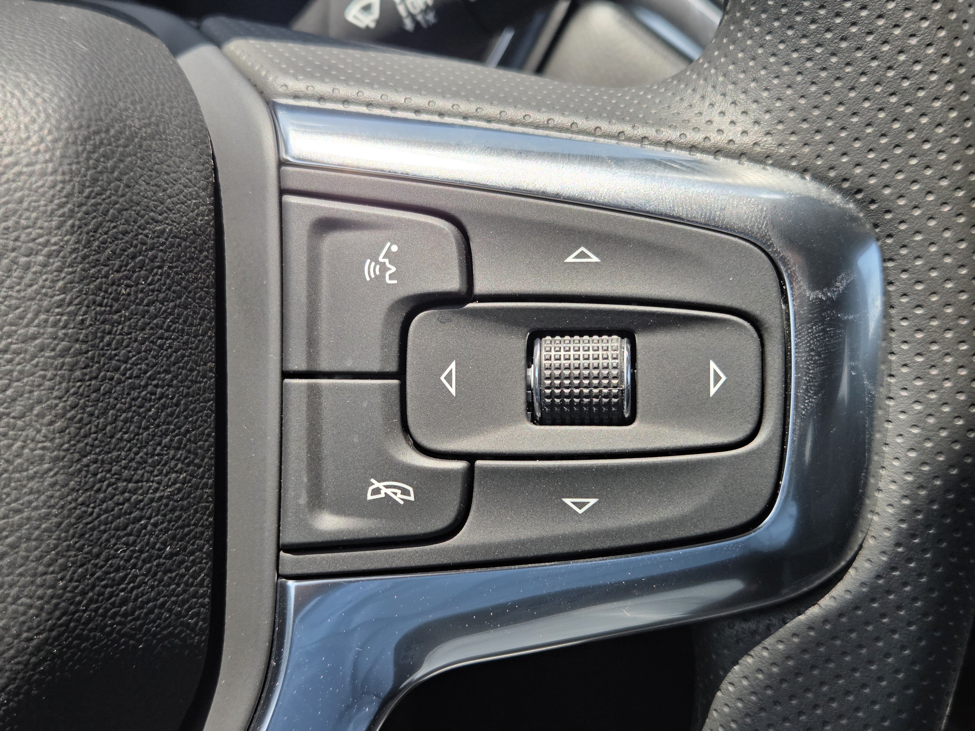 New 2026 Sterling Gray Metallic Chevrolet LT image 17