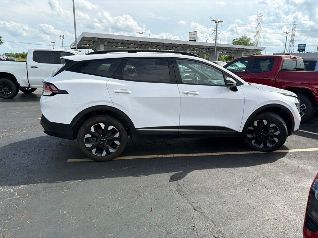 Used 2023 White Kia X-Line image 5