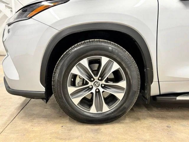Used 2021 CELESTIAL SILVER Toyota  image 10