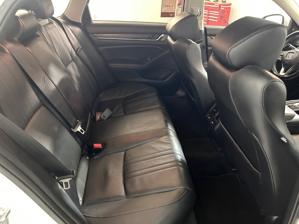 Used 2022  Honda EX-L image 17