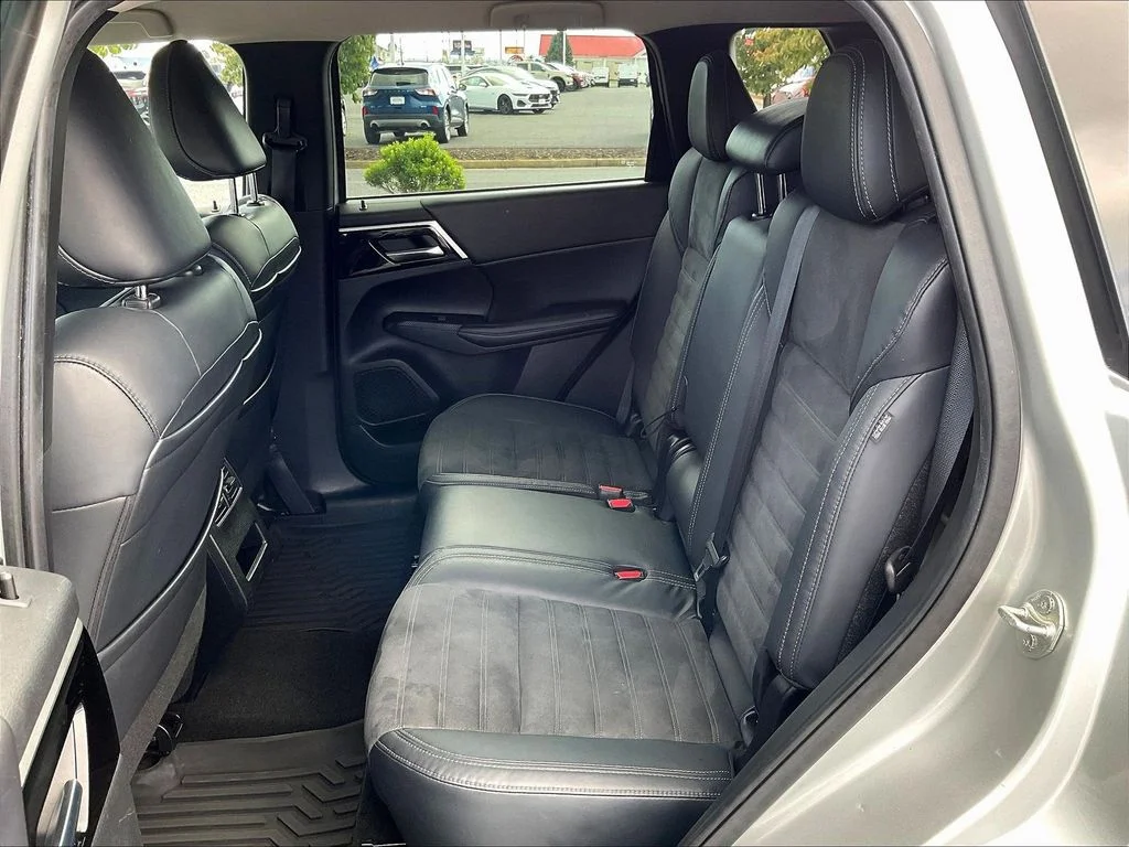Certified Used 2022 Alloy Silver Metallic Mitsubishi  image 6