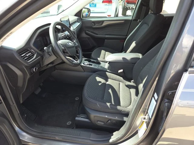 Used 2023 Gray Ford Active image 15
