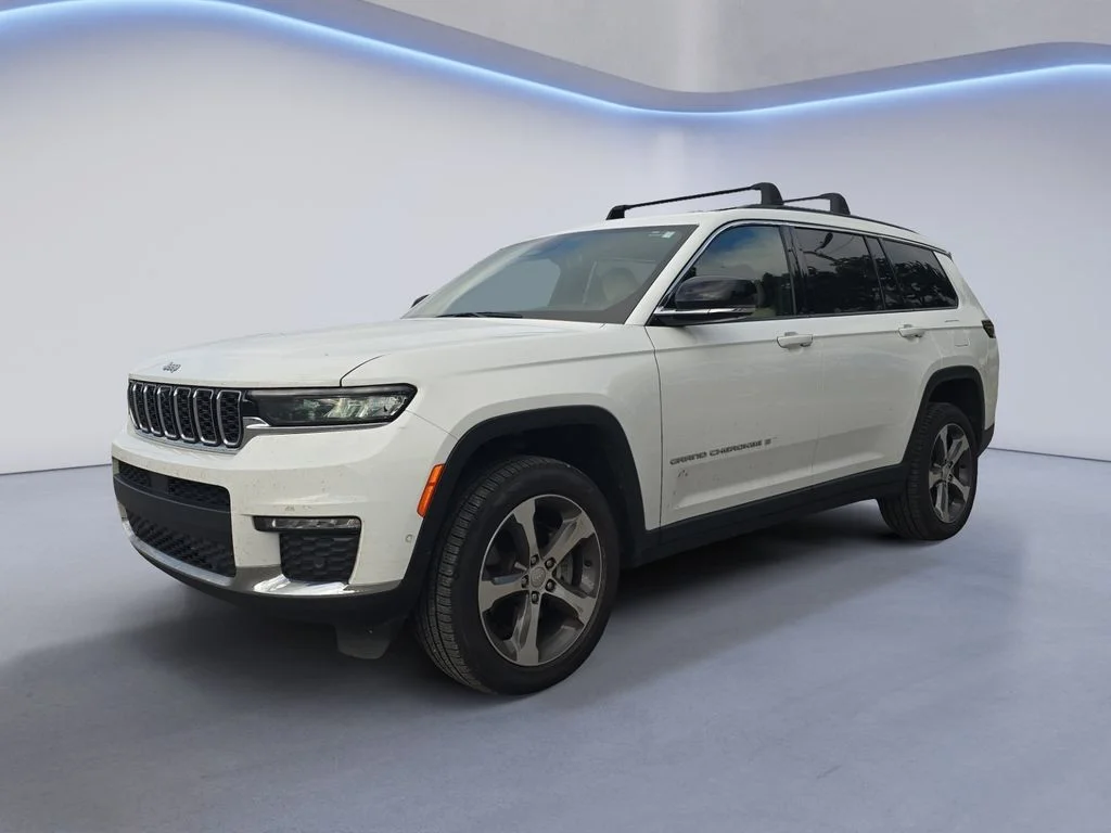 Used 2024 Bright White Clearcoat Jeep Limited image 1