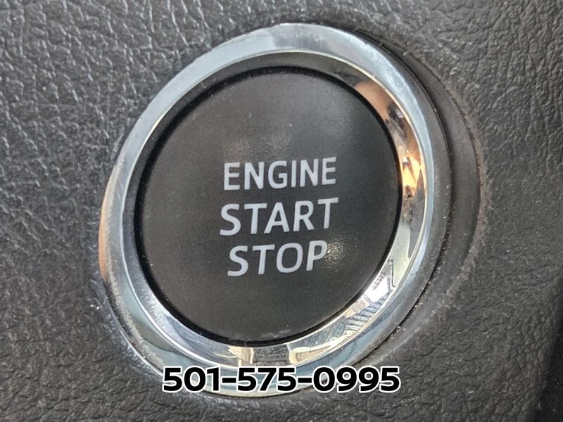 Used 2021 Midnight Black Metallic TOYOTA VENTURE 4WD image 27