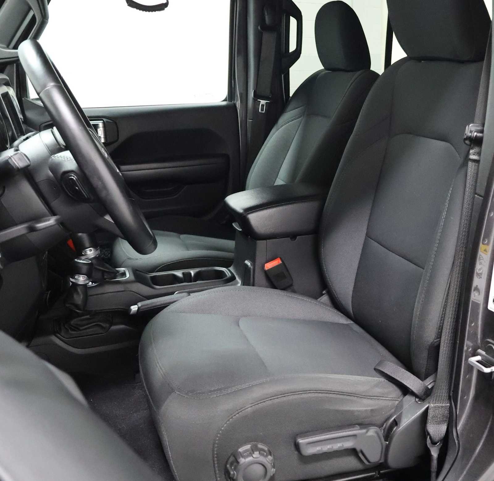 Used 2018 Granite Crystal Metallic Clearcoat Jeep Sport S image 5