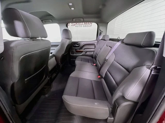 Used 2014 Red GMC SLE image 17