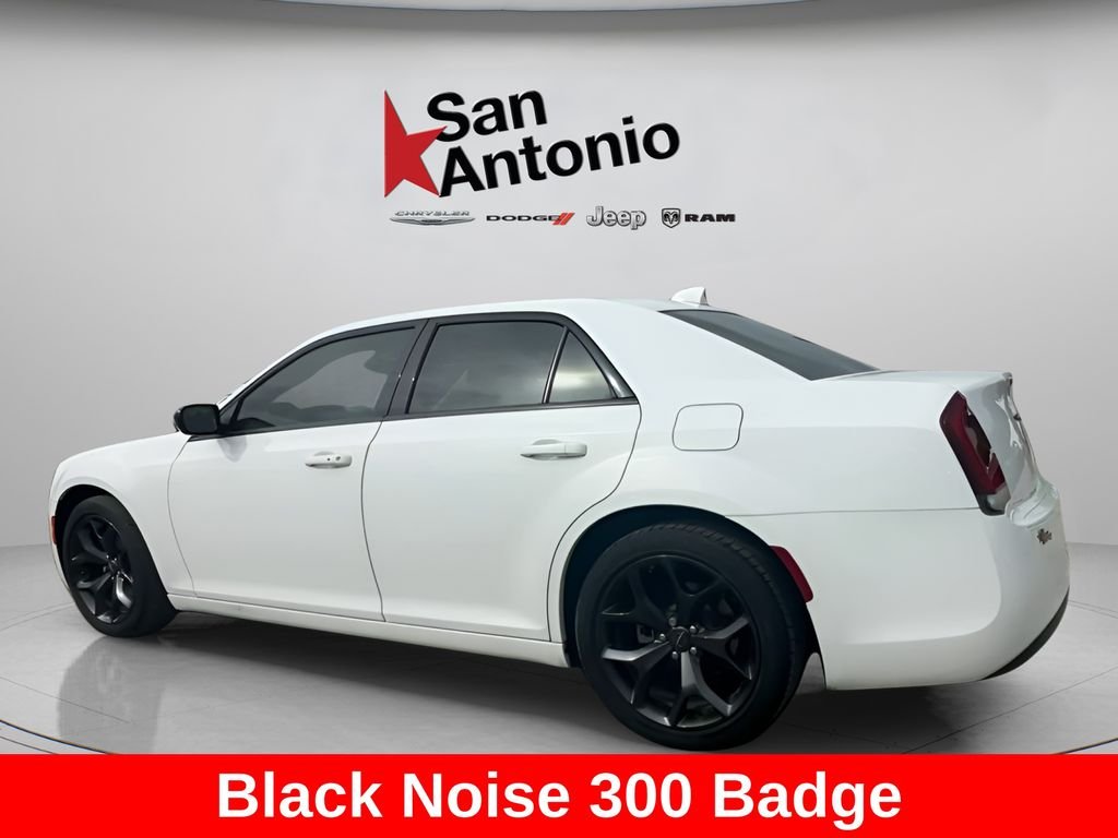 Certified Used 2023 White Chrysler Touring image 10
