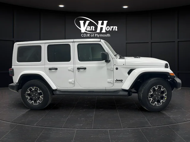 New 2026 Bright White Clear-Coat Exterior Paint Jeep Sahara image 2