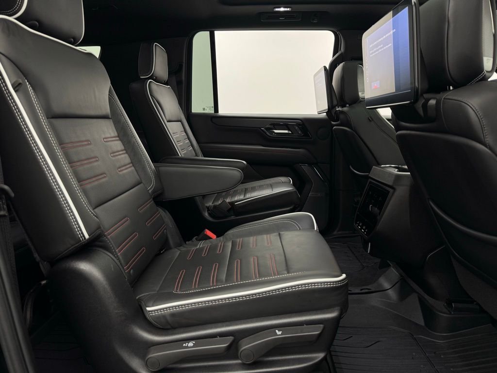 Used 2025 Onyx Black GMC AT4 Ultimate image 46