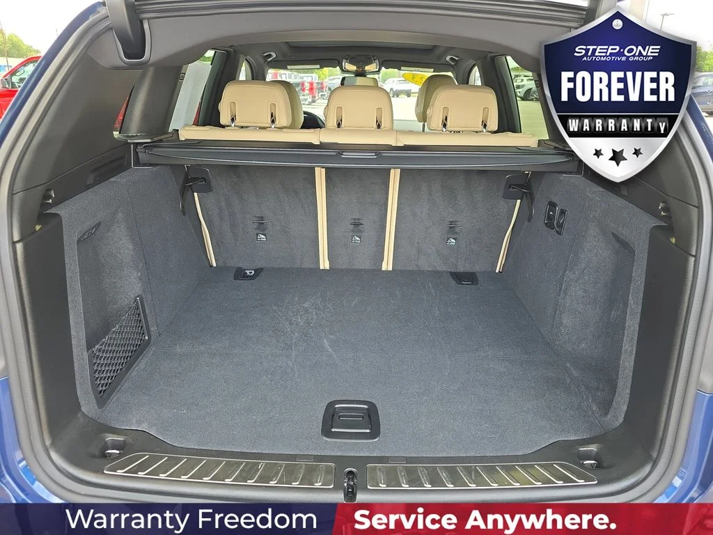 Used 2023 Blue BMW sDrive30i image 33