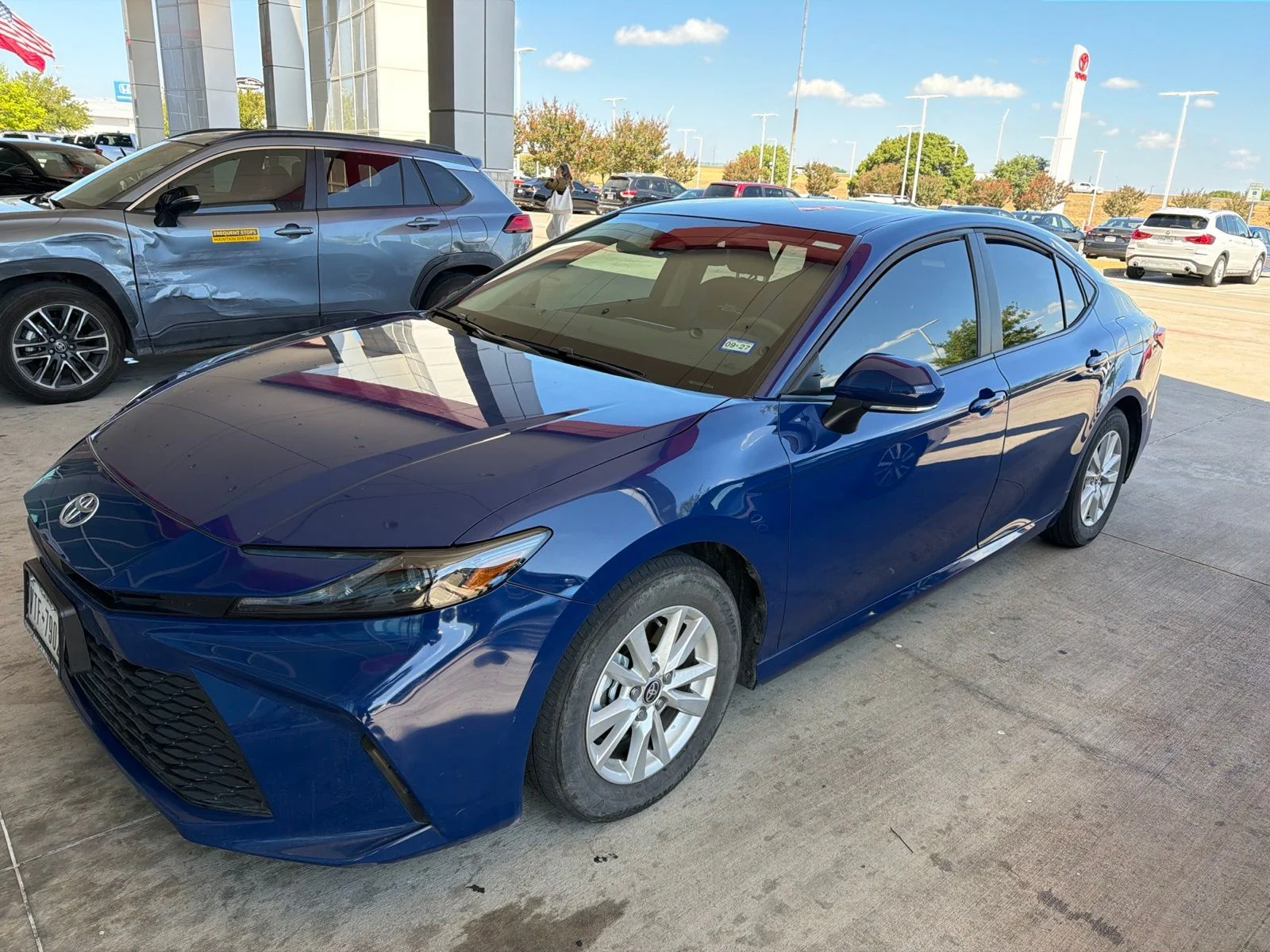 Used 2025 Blue Toyota LE image 1