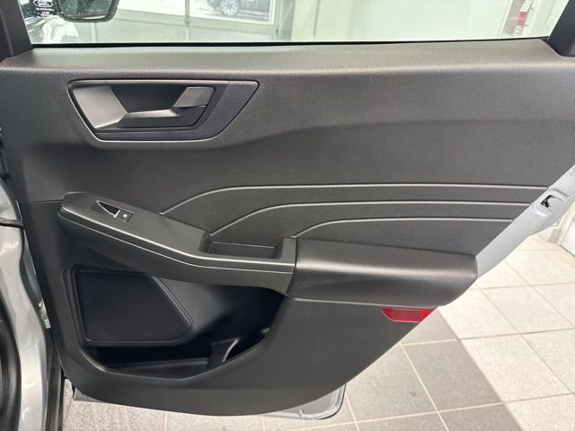 Used 2023 Silver Ford Active image 11