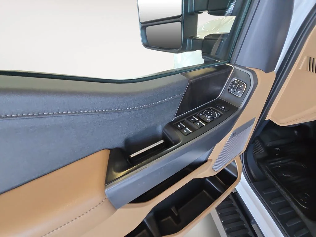 Used 2024 White Ford Lariat image 10