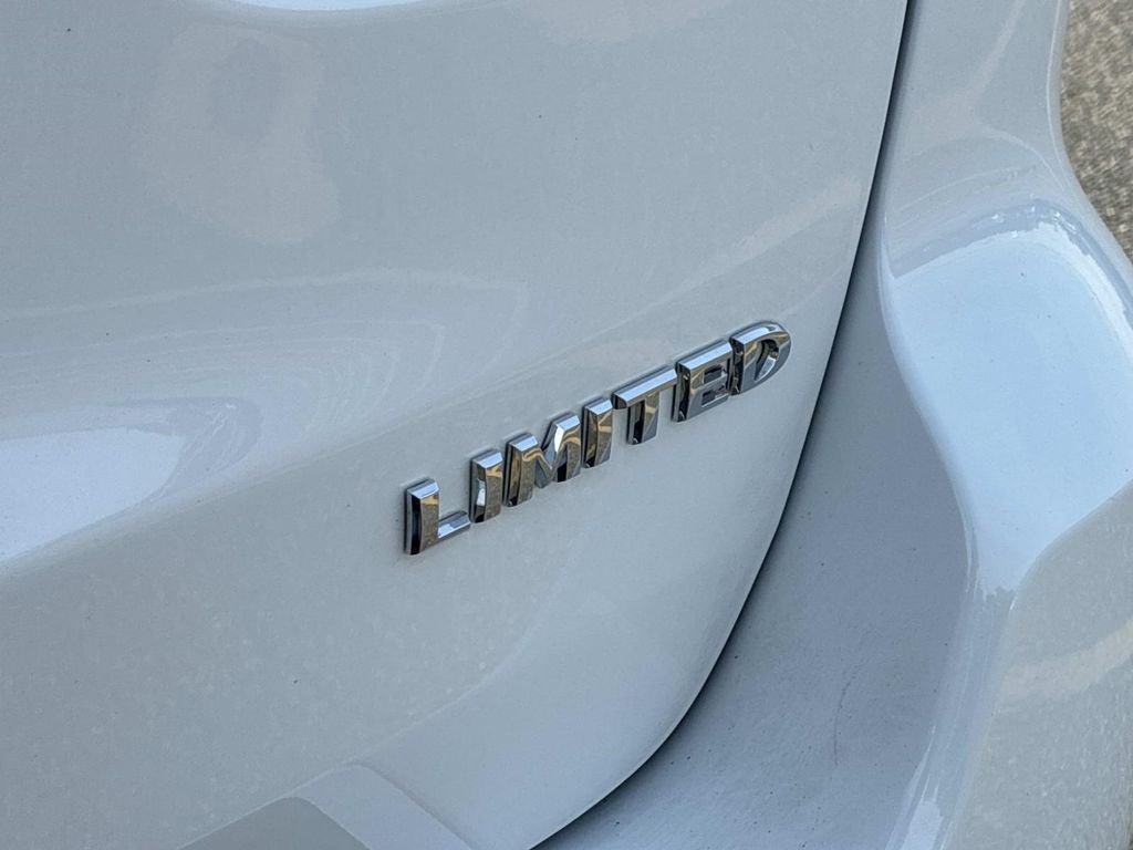 Used 2021 White Jeep Limited image 12